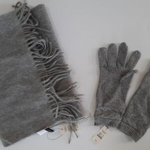 Talbots Gray 100% CASHMERE Scarf and Gloves Set. New With Tags. Never Worn!